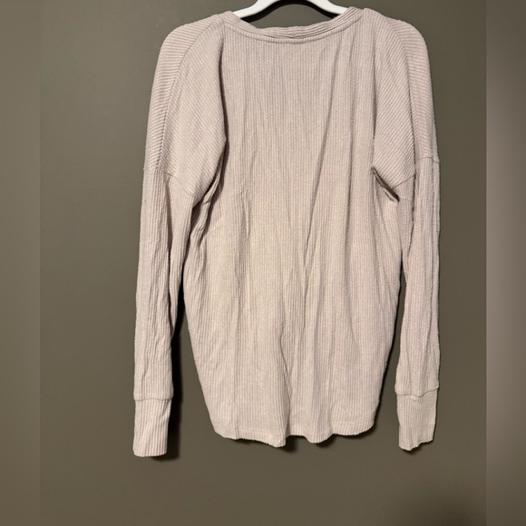 Kismet Front Knot Soft Long Sleeve Button Shirt Size S - Picture 2 of 3